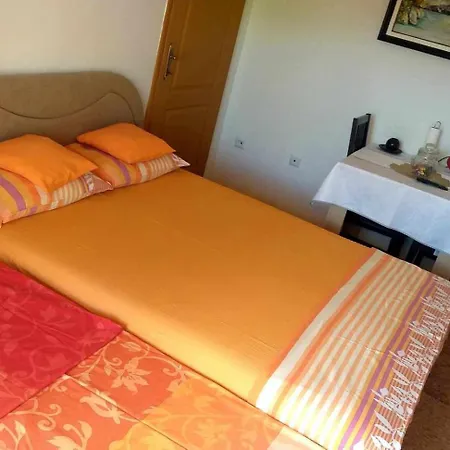 Gs ***** Apartment *